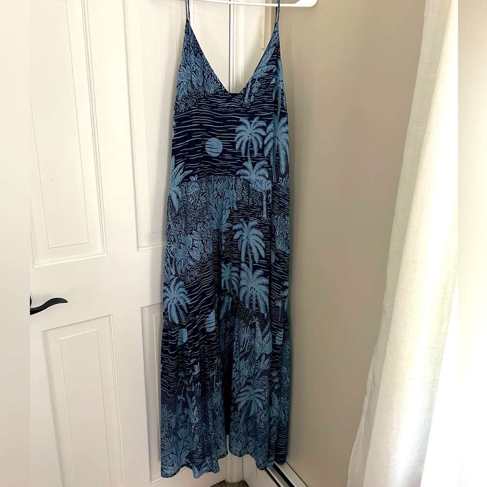 H&M maxi dress. Hawaiian printed maxi dress